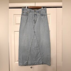 Levi’s Denim Maxi Skirt - Size 31
